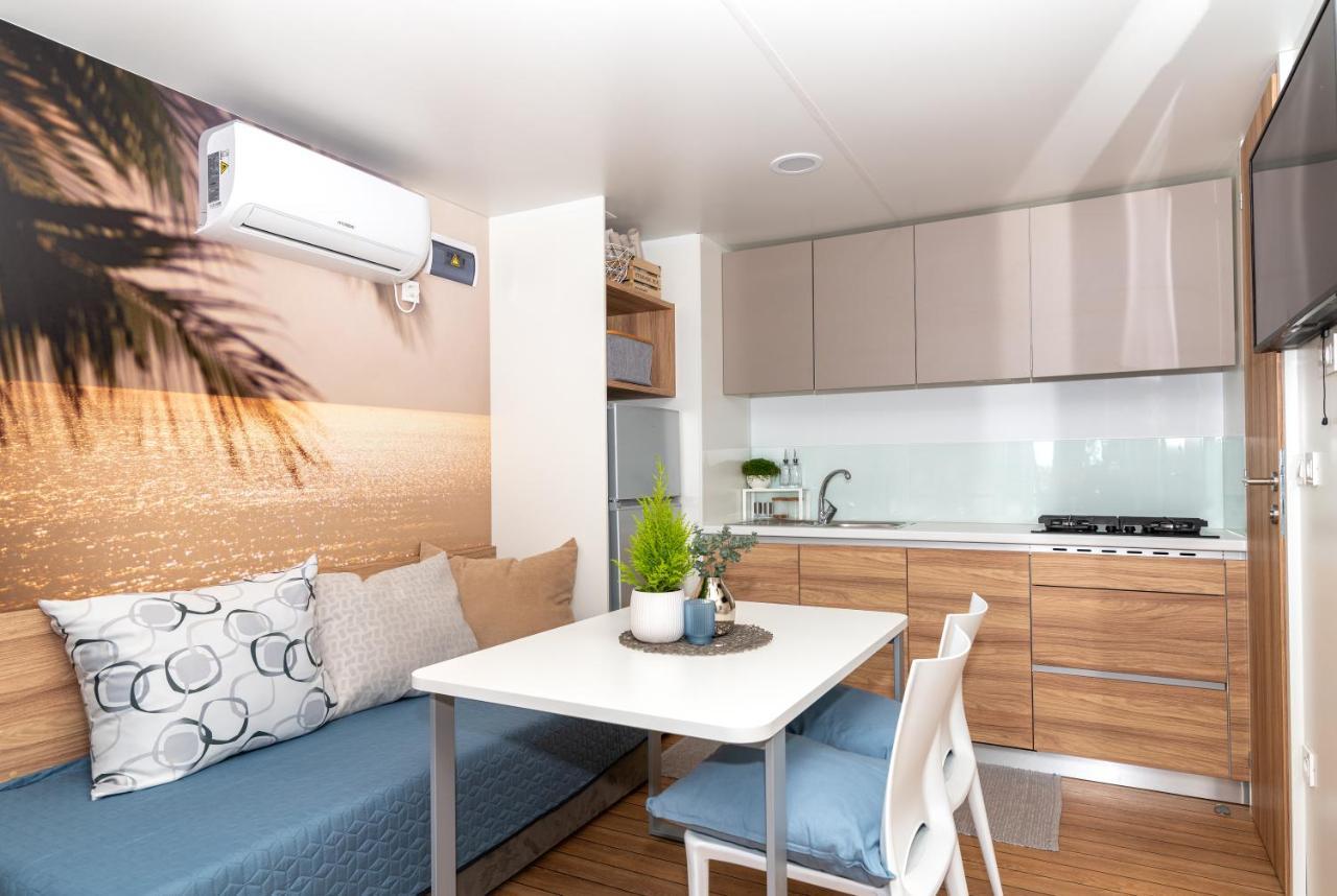 Mobile Homes AZZURRO Rovinj Extérieur photo